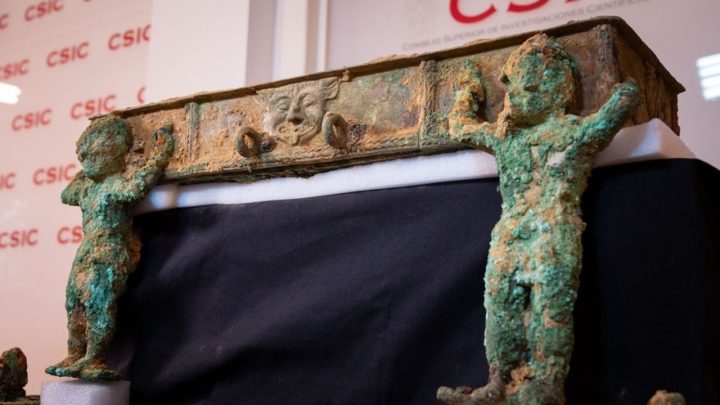 Ancient chariot emerges among remains of mysterious society that burned down its own buildings and then disappeared